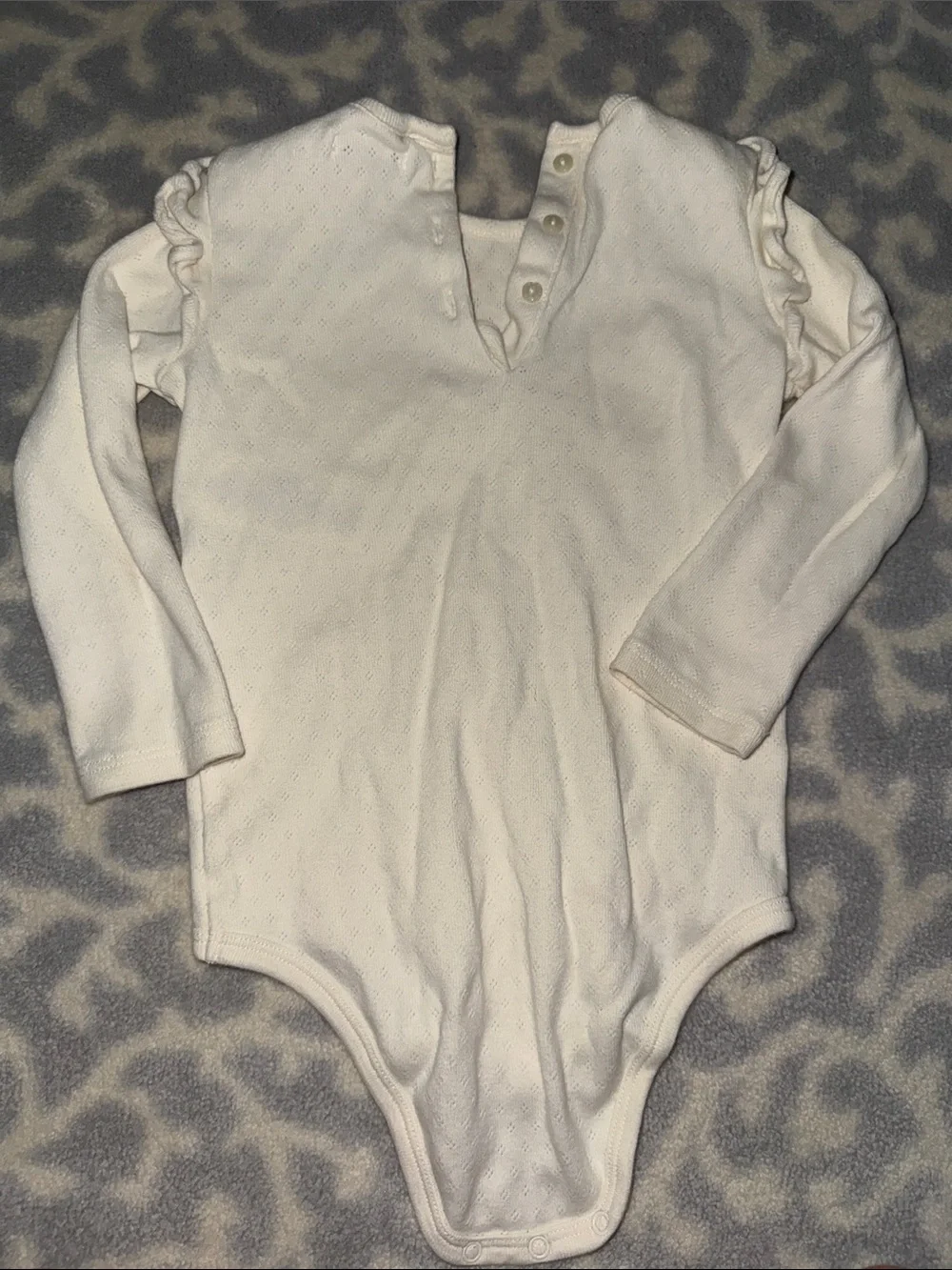 🩷🐻RL🐻🩷 EUC 18m Ruffled Cream Pointelle-Knit Cotton Bodysuit. Like new!